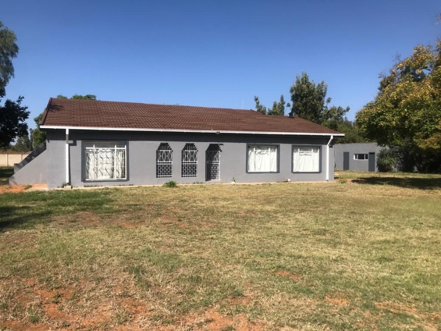 Commercial Property for Sale in Bainsvlei Free State